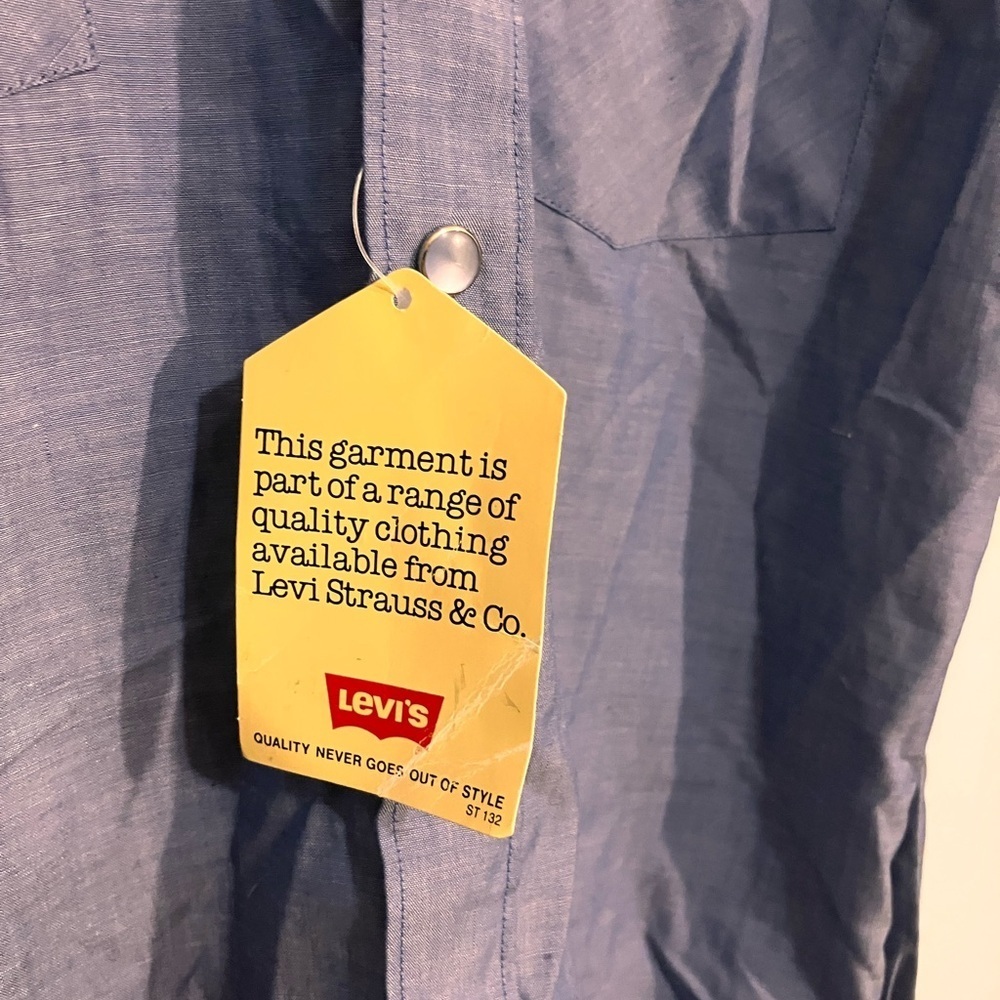 Levi’s dead stock vintage chambray shirt with pearlized snaps size large - Picture 3 of 13